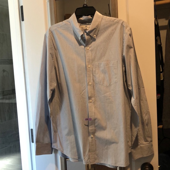 Old Navy Other - Old Navy classic shirt size large